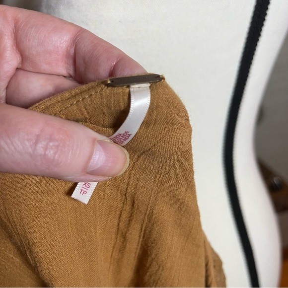 FREE PEOPLE Brown Tie Waist Lace Top Women’s Size XL Boho Crochet Cotton - Picture 6 of 8